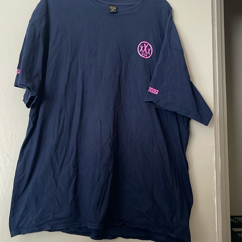 Men’s 2x tshirt